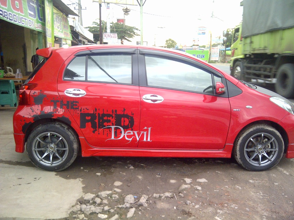 24 Modif  Cutting Sticker Mobil  Agya Merah Trend Terbaru
